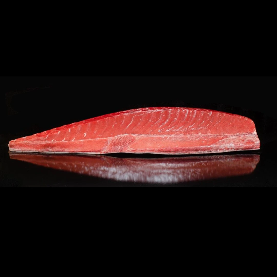 HONMAGURO SEI LOIN AAA - (BACK LOIN) FRESH FARMED BLUEFIN TUNA - Thunnus orientalis.png