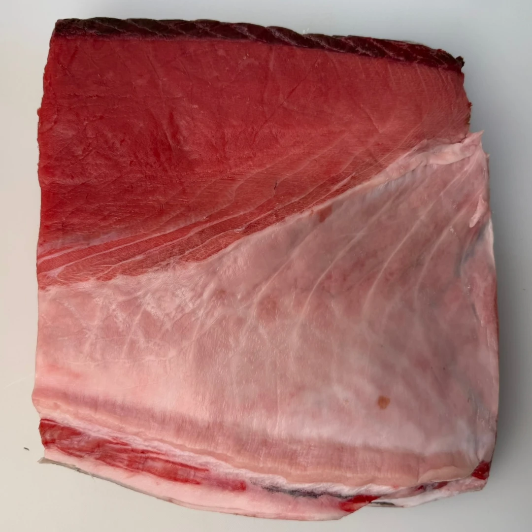 HONMAGURO O TORO AAA - (FATTY) FRESH FARMED BLUEFIN TUNA - Thunnus orientalis.png