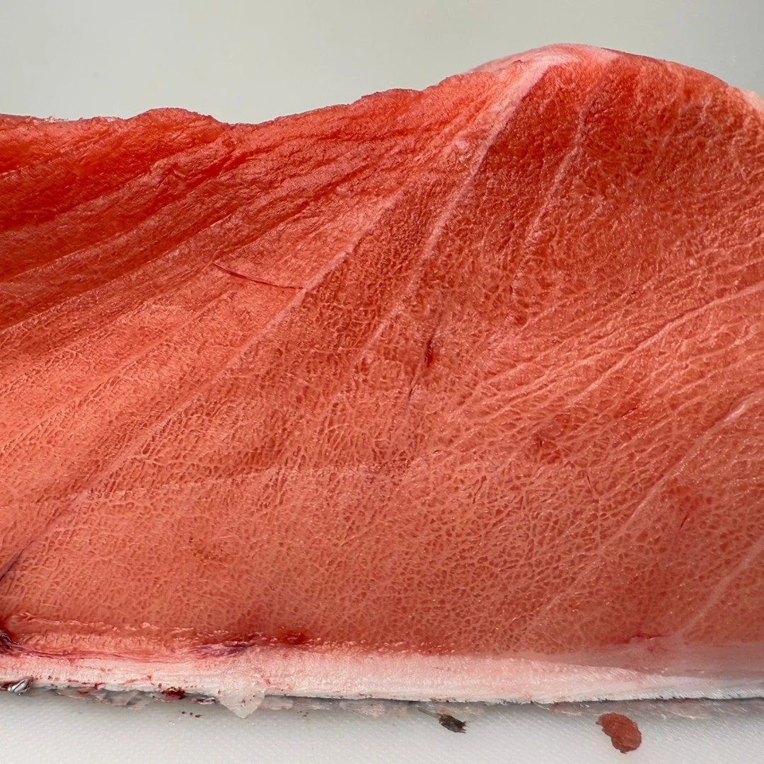 HONMAGURO O TORO AAA - (FATTY) FRESH FARMED BLUEFIN TUNA - Thunnus orientalis (6).png