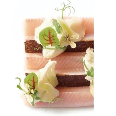 プレミアムホワイト富士山サーモンPremium White Mt. Fuji Salmon 300g.