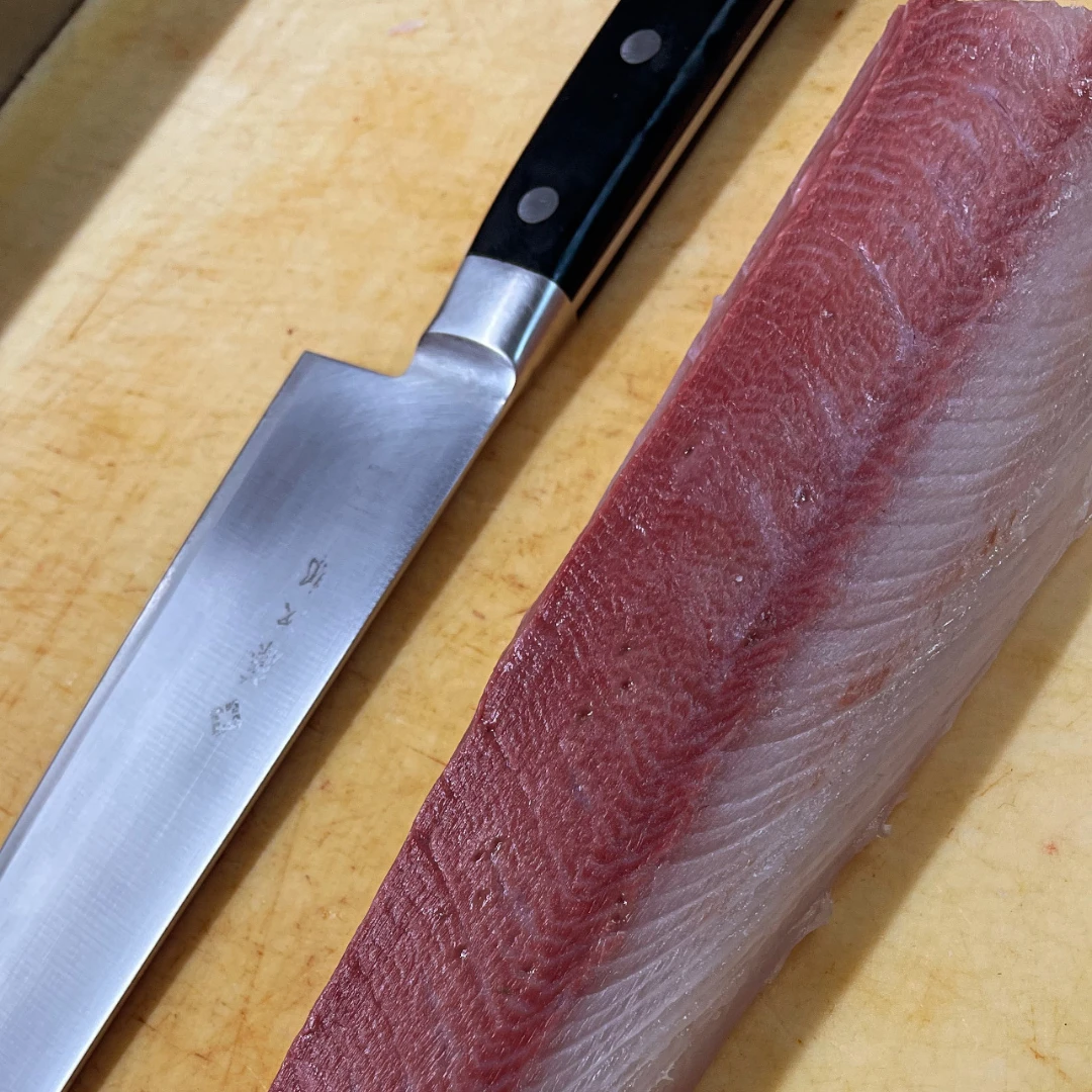 HIRAMASU - FRESH FARMED YELLOWTAIL KINGFISH - Seriola lalandi (2).png