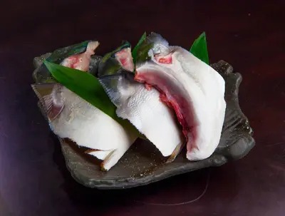 Frozen Hamachi Kama (Yellowtail Collar) 150g (Hokkaido Uni Shop)