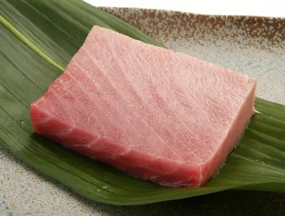Fresh Bluefin Tuna Chu-Toro Saku (Chu-Toro)