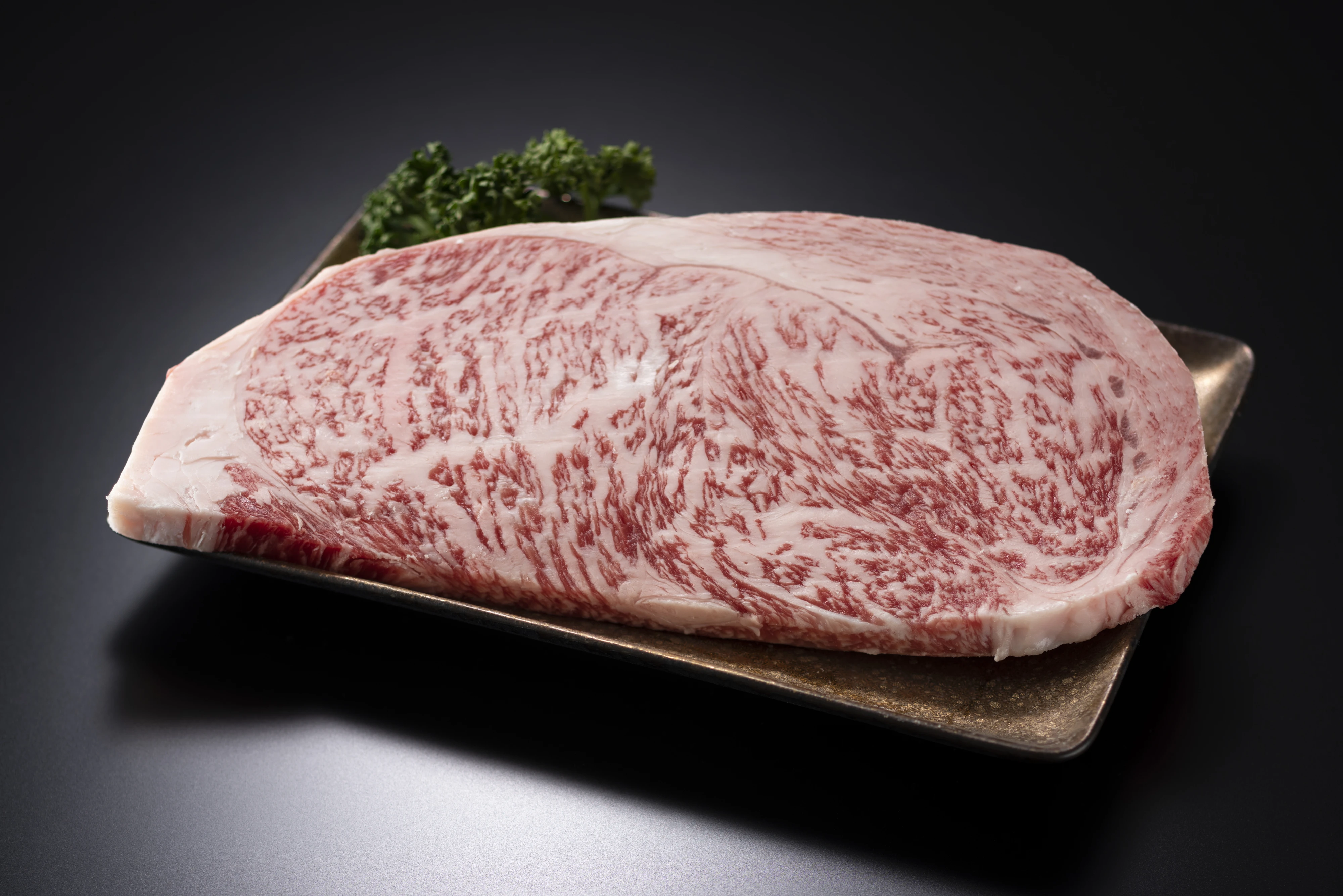 a5-japanese-satsuma-wagyu-stripeloin-16oz_0.jpg