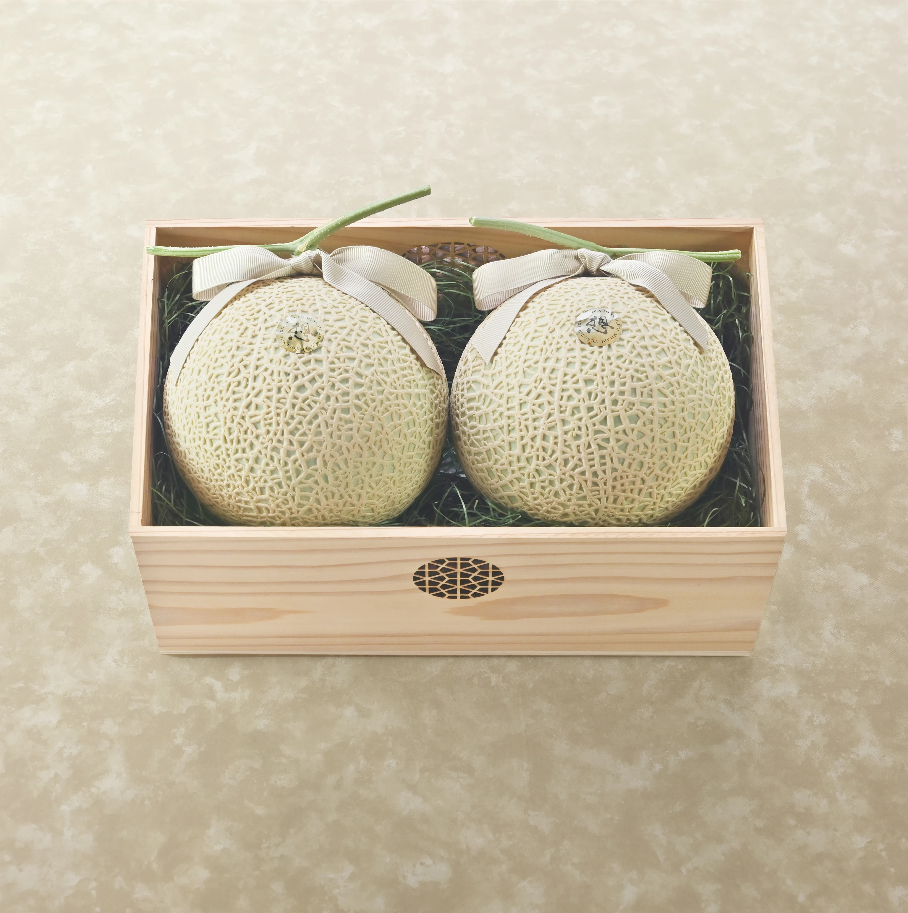 box omoi 2pieces open front.jpg